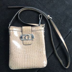 guess purse ‼️offers will be accepted‼️